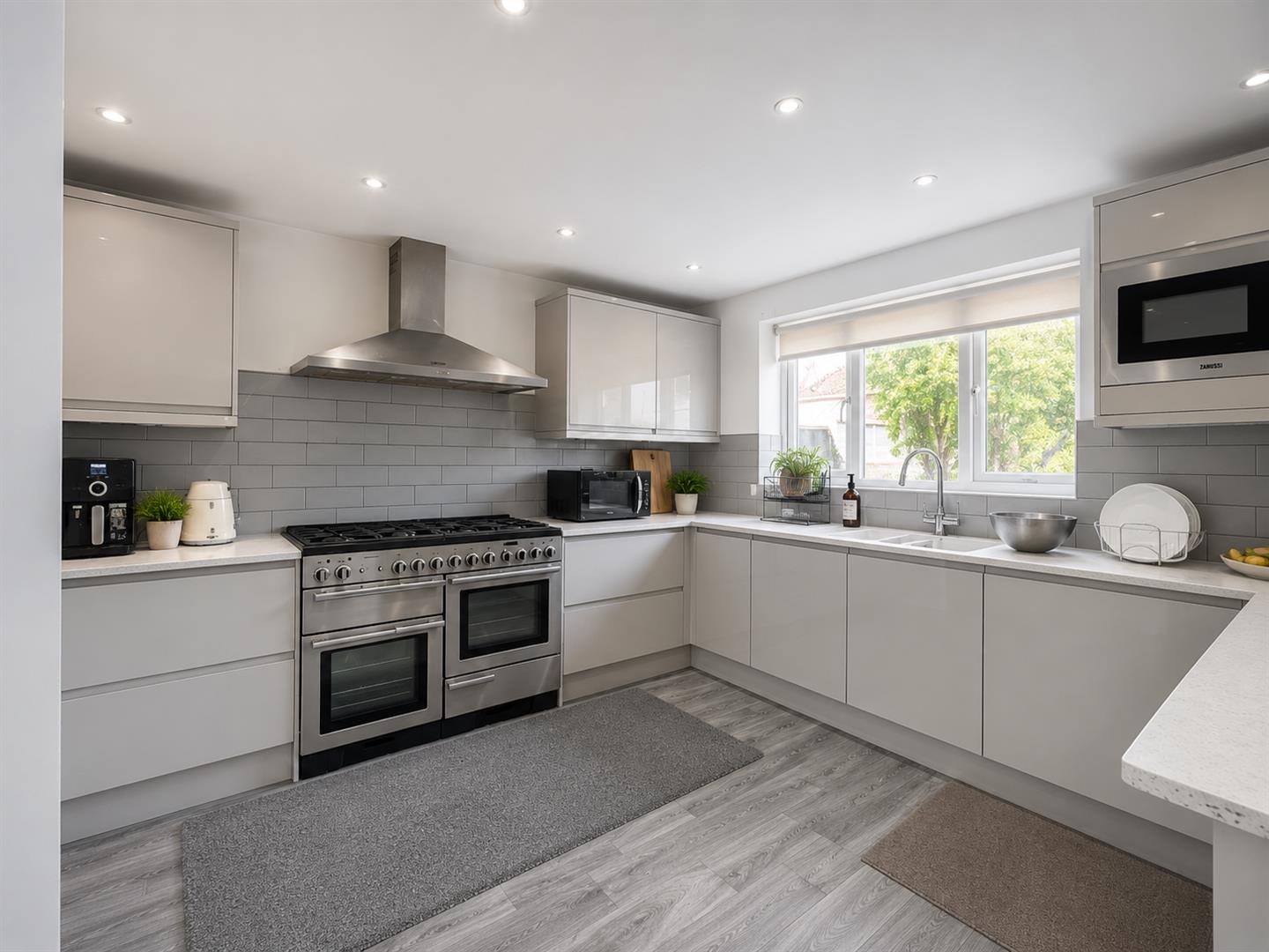 4 bed property in Rosemullion Avenue, Milton Keynes